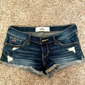 Hollister Low Rise Jean Shorts-Size 3/26